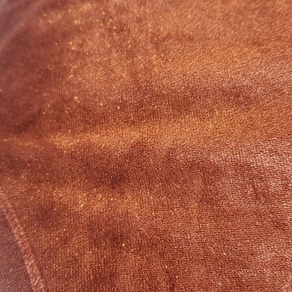 🍎2 Items/$12 Joyfolie Bridget flutter sleeve velvet top in Mahogany size Medium - Picture 6 of 10